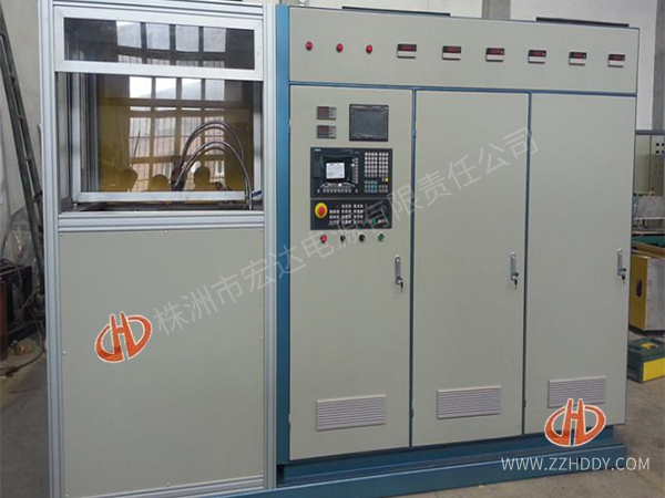 高（gāo）頻粉末（mò）冶金轉盤淬火機床-0.3米單工淬（cuì）火機床