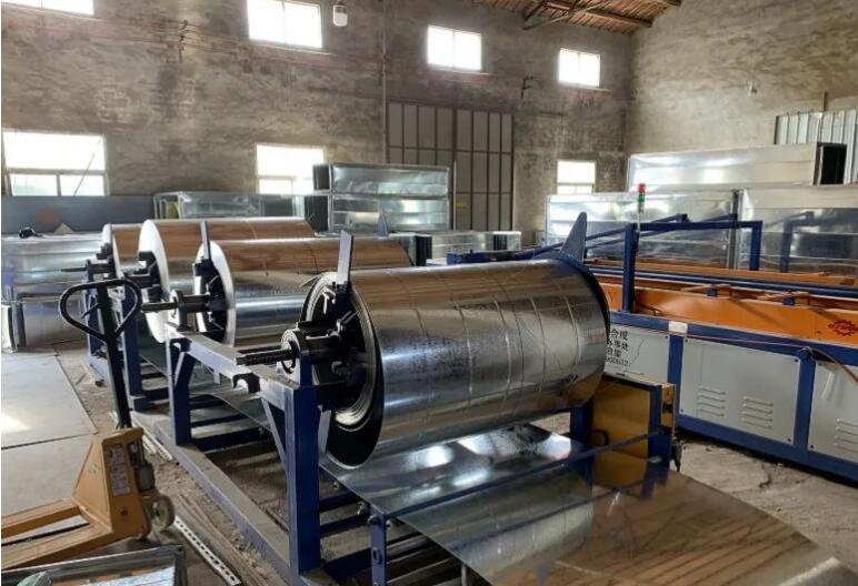 通風管道生（shēng）產廠家應該怎（zěn）麽選擇？